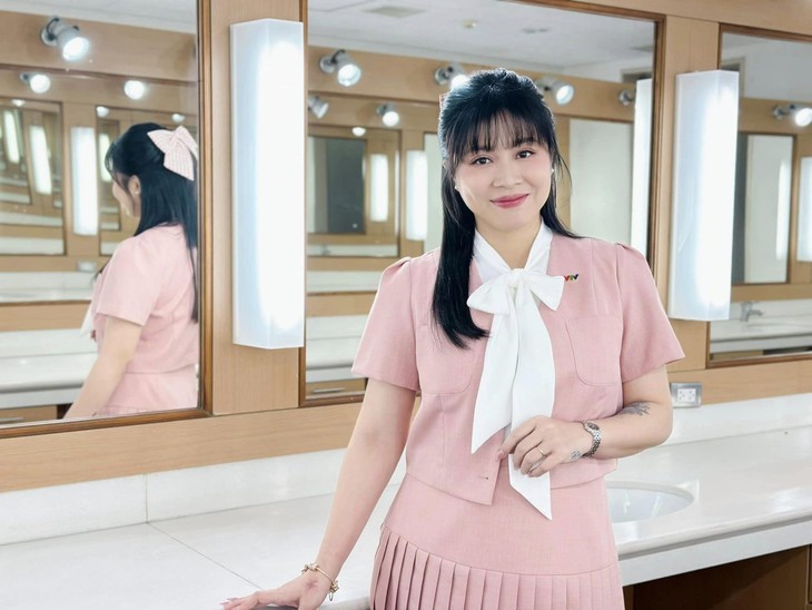 MC Hoàng Linh - Ảnh 2.