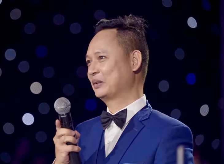 Nguyễn Văn Chung thức trắng đêm vì phải chấm thi hoa khôi 6h sáng - Ảnh 3.