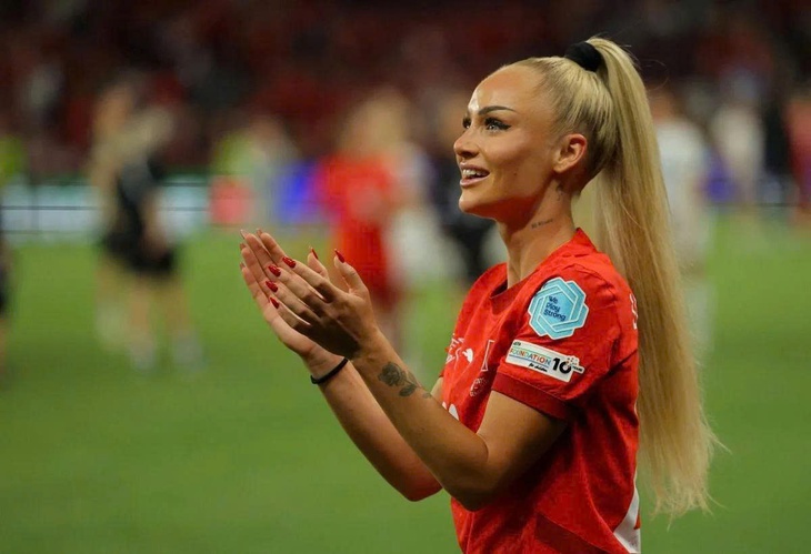 Euro nữ - Ảnh 1.