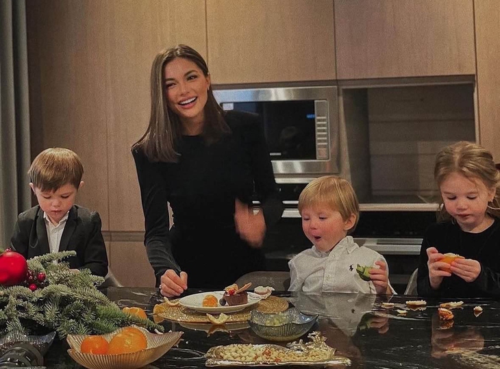 Thực hư hình ảnh người vợ trẻ đẹp của CEO ngoại tình đang viral trên mạng - Ảnh 2.