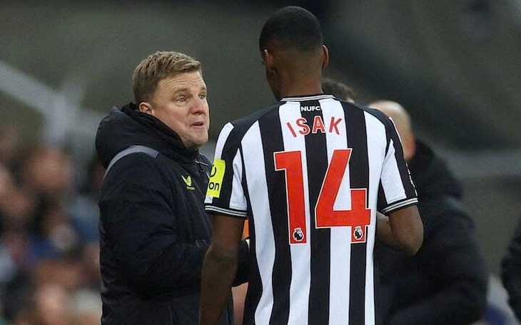 Neymar chi gần 40 tỉ đồng tậu xế Batmobile của Batman nhưng không được lái ra đường - Ảnh 4.