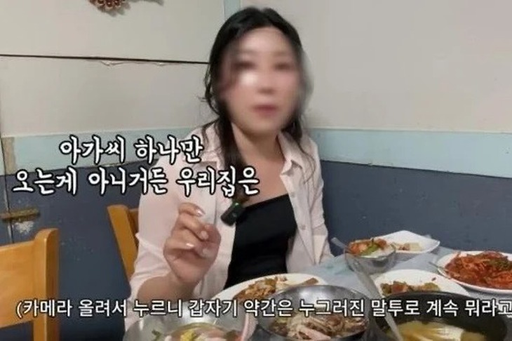 Nơi có nhà hàng đá xéo thực khách đi 1 mình dù đã gọi 2 suất ăn - Ảnh 1.