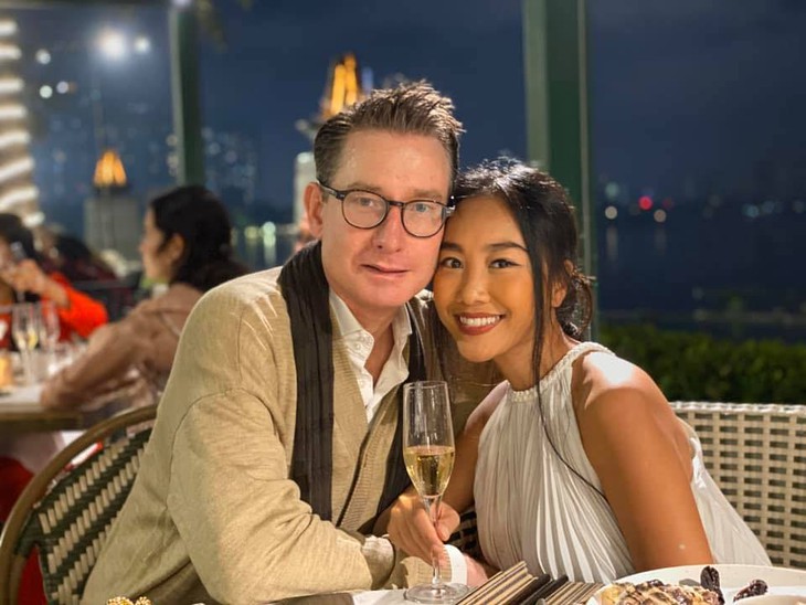 chồng Tây - Ảnh 4.