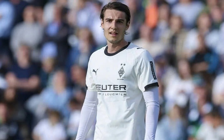 Trọng tài Anthony Taylor 'hứng bão' sau chấn thương nặng của Musiala - Ảnh 4.