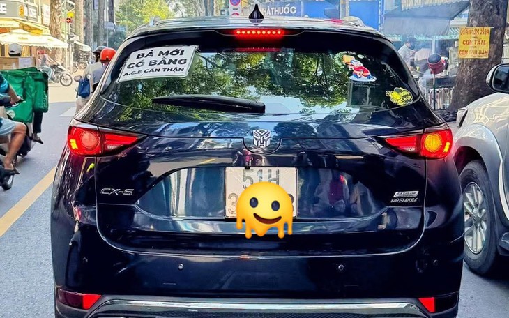 Nữ giúp việc đổi đời sau khi nhặt được của rơi trả người bị mất - Ảnh 6.