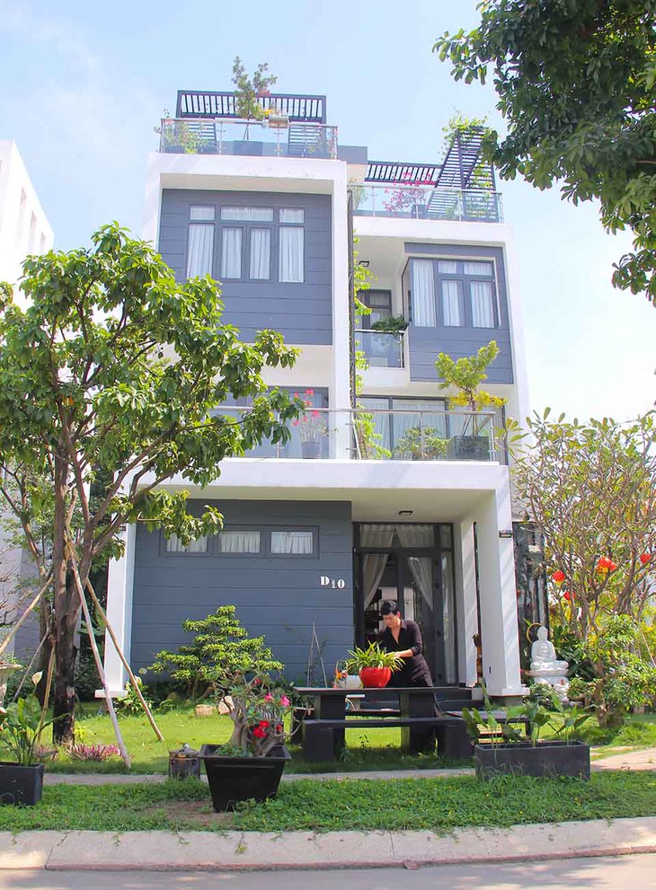 Loạt ca sĩ Việt đắt show hội chợ, giàu có khủng khiếp - Ảnh 5.