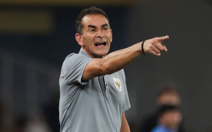 Bị cấm đá, Messi diện đồng hồ hồng mà fan nghe giá muốn 'té xỉu' - Ảnh 4.