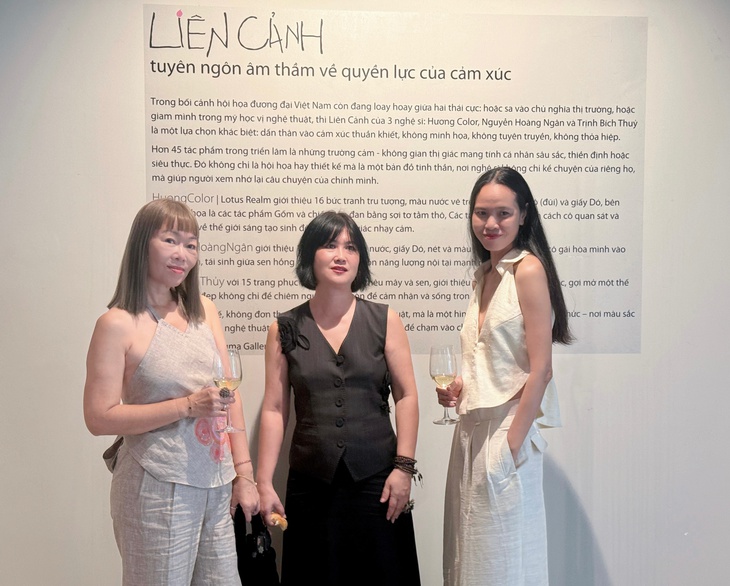 Shapes of Lotus - Liên cảnh - Ảnh 1.