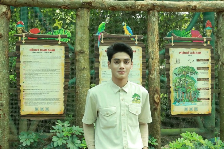 'Nam thần vườn thú' ở Hội An khiến nhiều người... lạc lối - Ảnh 1.