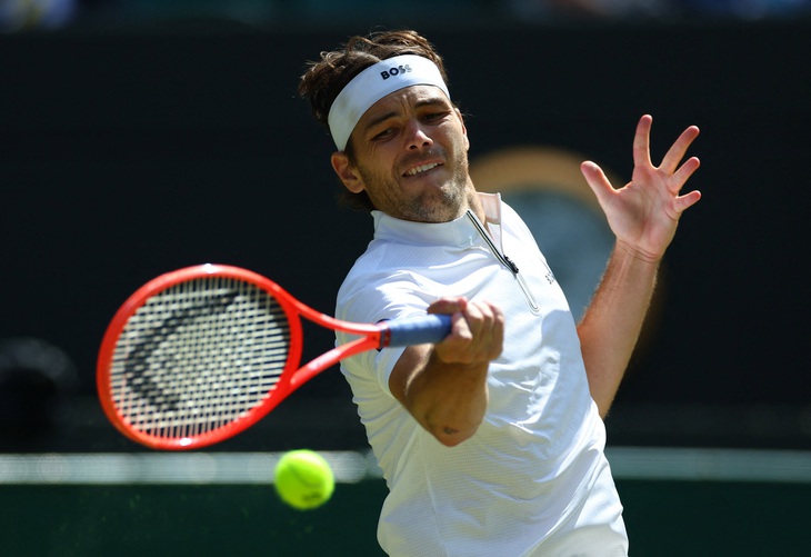 Công nghệ ELC gặp sự cố, Wimbledon nói lỗi ở... ballboy - Ảnh 1.