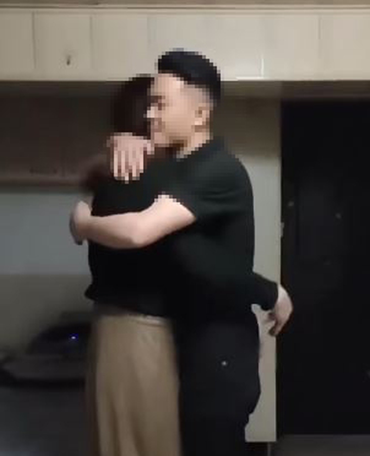 Lộ mặt mộc của Hồng Tỷ - 'chị đẹp' lừa hàng loạt thanh niên? - Ảnh 2.