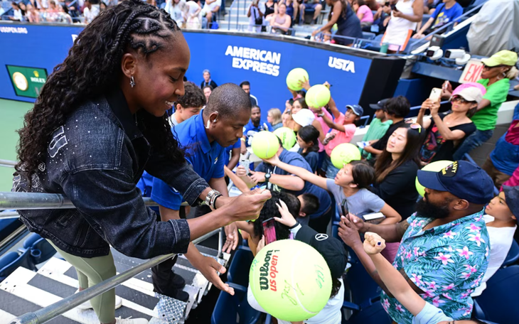 Hot girl xe đạp xin ‘được lãng quên’ trên mạng xã hội người lớn - Ảnh 6.