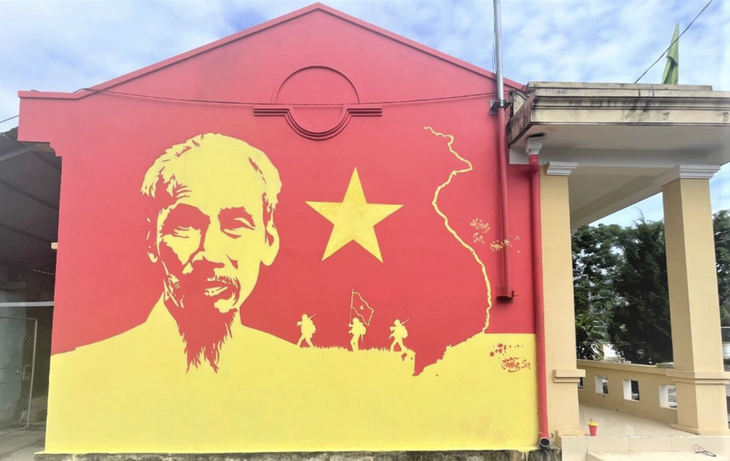 Gen Z lan tỏa trào lưu vẽ cờ Tổ quốc trên tay mừng Quốc khánh 2-9 - Ảnh 3.