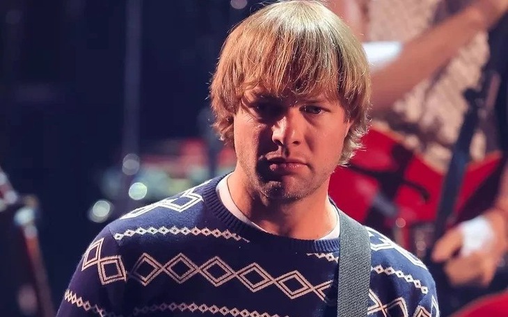 Triệu Lộ Tư tố công ty bóc lột, nguy cơ 'rơi đài' vì một nước cờ liều  - Ảnh 3.