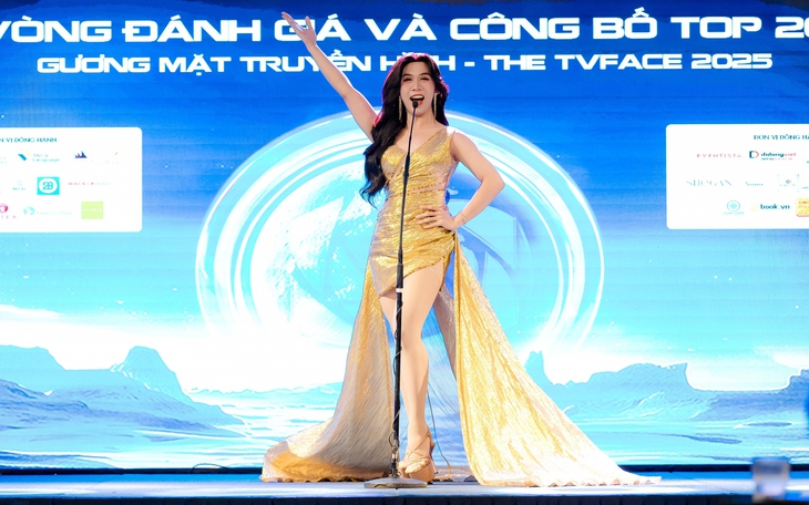  Nghệ sĩ Việt 'chuyển mình' cho 'concert Quốc khánh': Khi âm nhạc và thời trang kể câu chuyện tự hào - Ảnh 12.