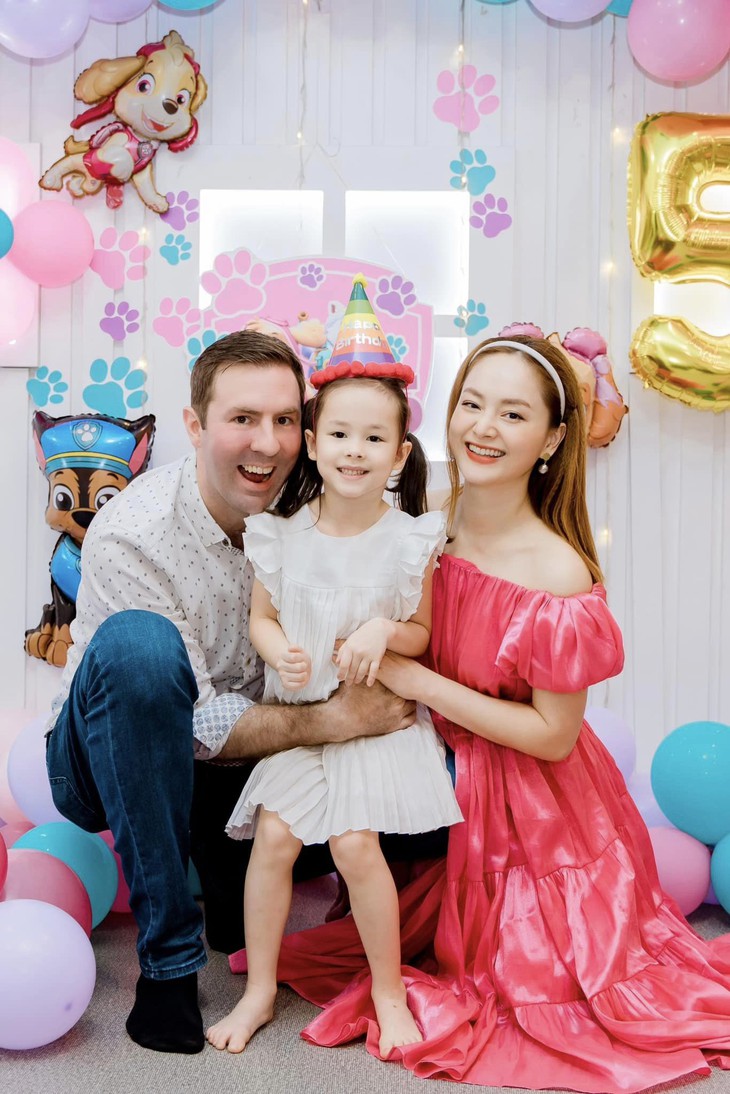 Chồng cũ cao hơn 2m của Lan Phương lên tiếng  - Ảnh 3.