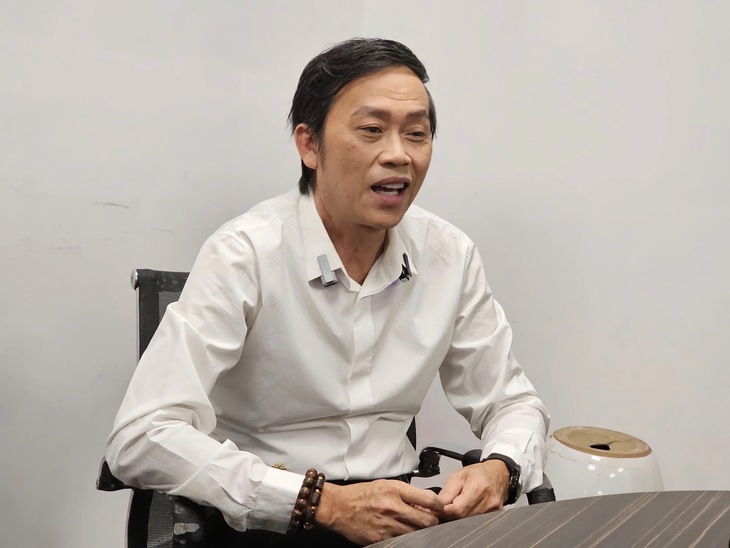 Hoài Linh: 'Ngoài cá khô, mắm tôi còn tập ăn rau'  - Ảnh 1.