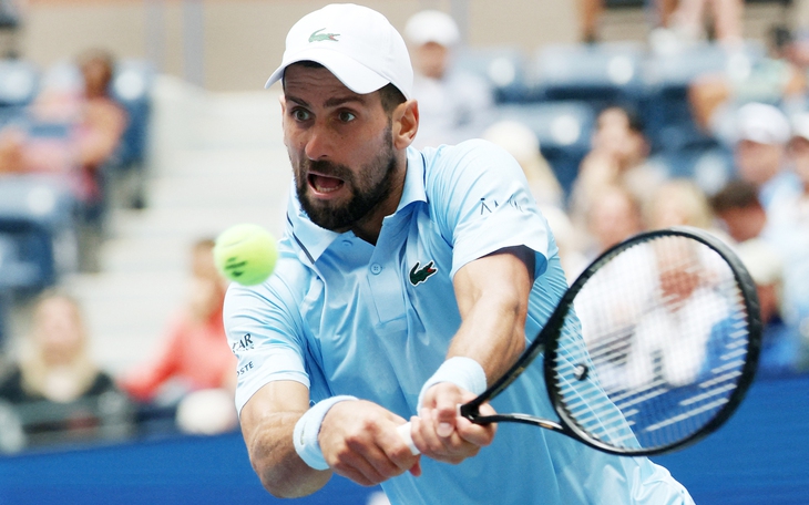 Netizen tìm ra triệu phú ‘cướp mũ’ của trẻ em ở US Open 2025 - Ảnh 4.