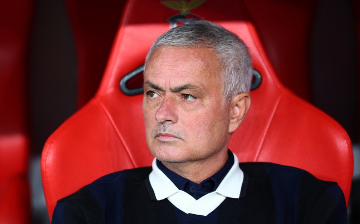 Jose Mourinho hứa sẽ ‘bớt ích kỷ’ khi trở lại Benfica - Ảnh 2.