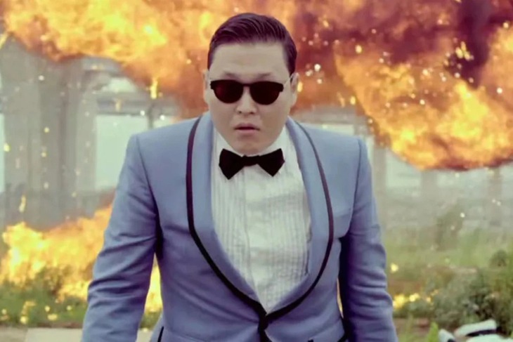 Psy trước khi bị bắt: Đổi đời nhờ ca khúc 'Gangnam style', đời tư đầy bê bối - Ảnh 1.