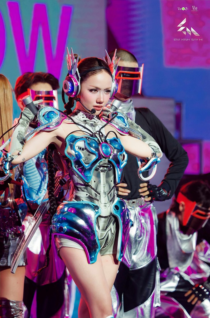 Phương Ly làm gì khiến Trấn Thành phải thốt lên: ‘Quốc tế cũng chỉ đến đó thôi!’ - Ảnh 2.