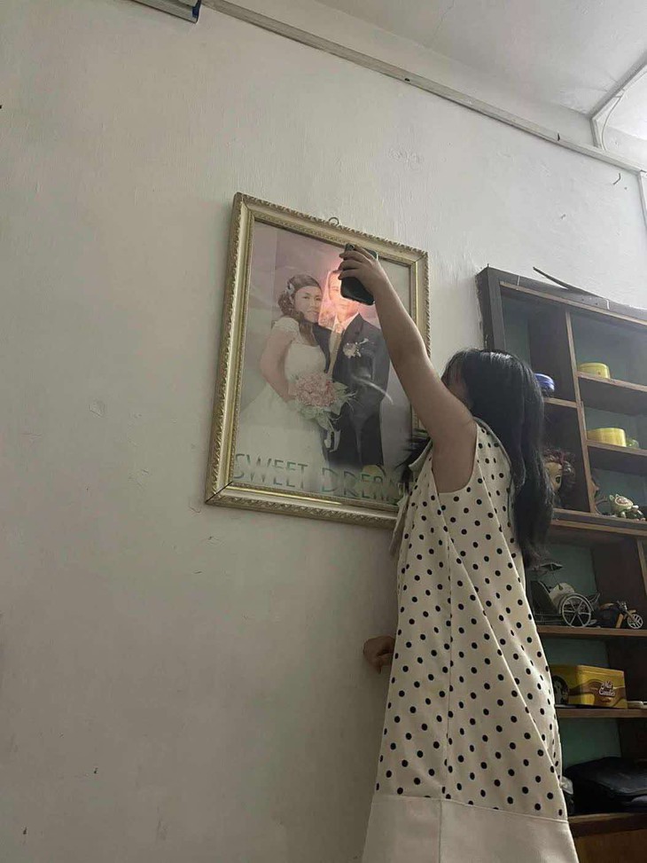 Ảnh vui 5-8: Khi cháu gái tôi cố gắng mở khóa điện thoại - Ảnh 1.