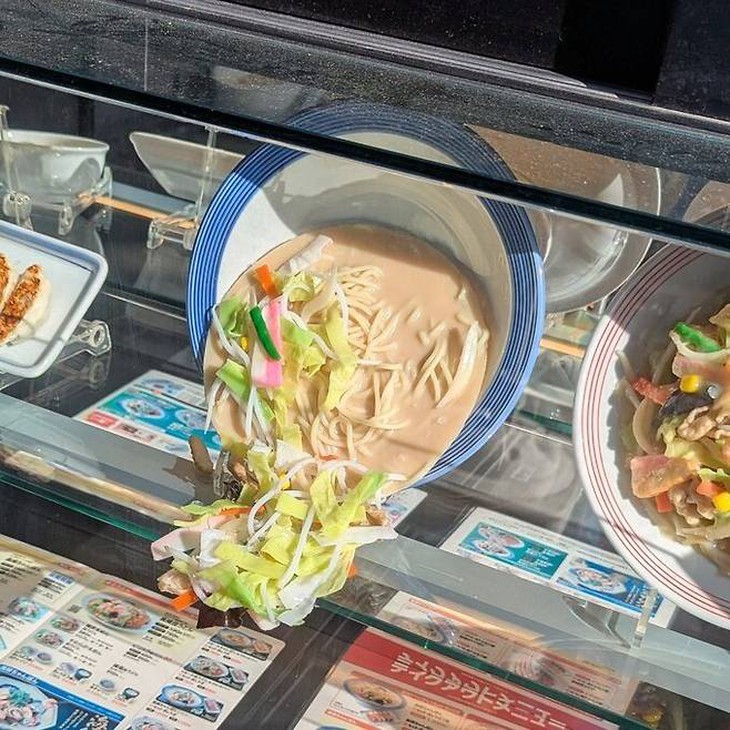 mở khóa điện thoại - Ảnh 2.