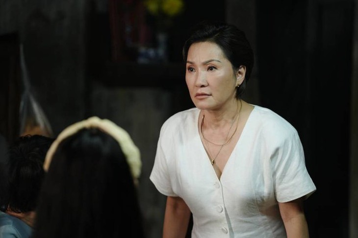 Hồng Đào chọn viện dưỡng lão, Quang Minh sống ra sao bên bạn gái kém 37 tuổi? - Ảnh 2.