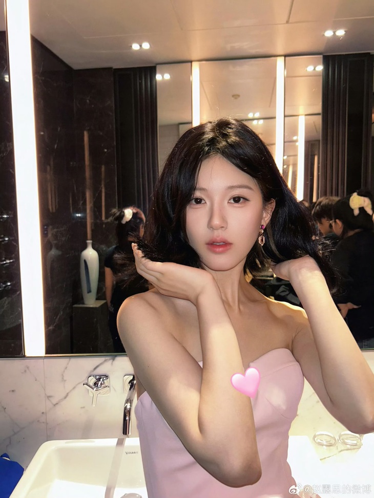 Triệu Lộ Tư - Ảnh 1.