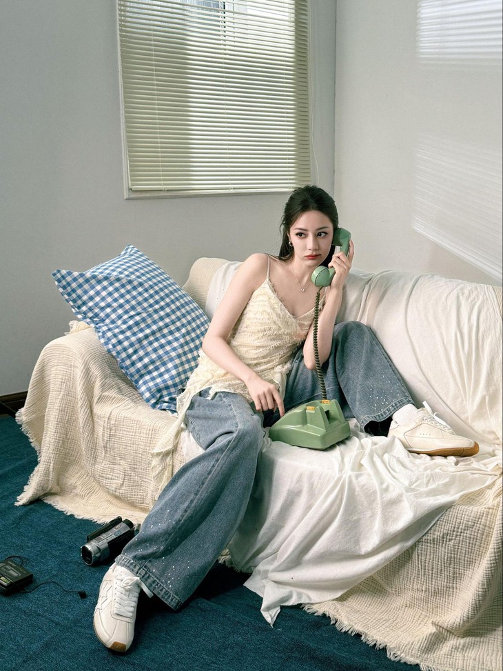 Địch Lệ Nhiệt Ba - Ảnh 4.