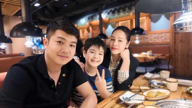 Nhật Kim Anh làm mẹ lần 2: Giấu kín chồng, sống chậm giữa biệt thự 20 tỉ - Ảnh 6.