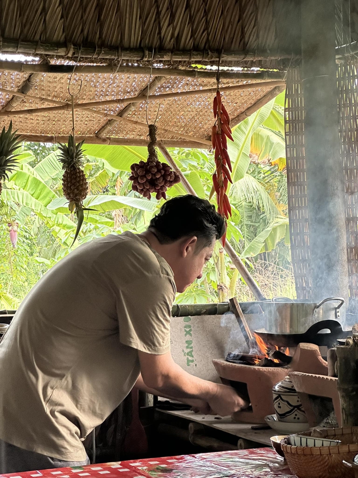 Diễn viên Huỳnh Anh Tuấn bác tin đóng luôn kênh nấu ăn - Ảnh 2.