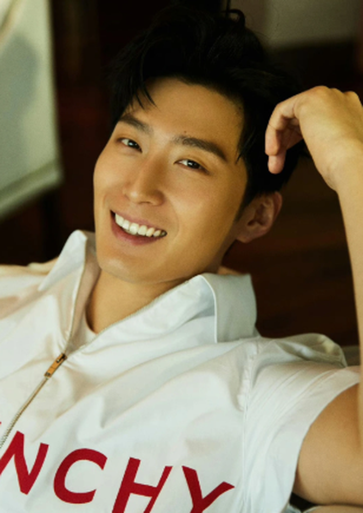 Rộ tin Đậu Kiêu bị ‘đuổi’ khỏi biệt thự nghìn tỉ của con gái 'vua sòng bạc Macau’ - Ảnh 2.