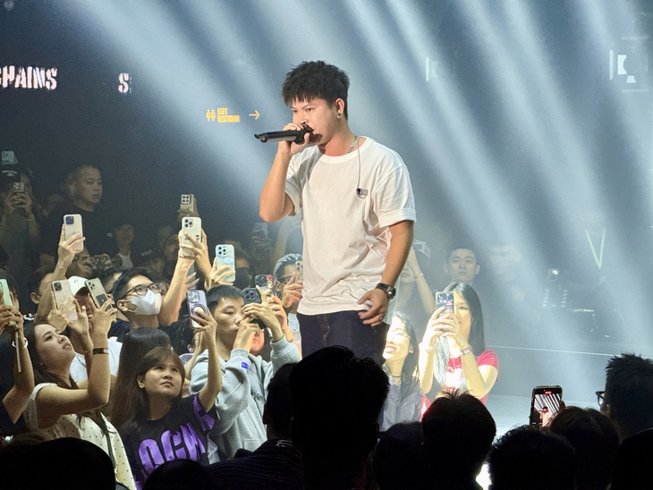 Rapper Seachains tái xuất sau lấy vợ, sinh con: Khán giả gọi tên rần rần  - Ảnh 1.