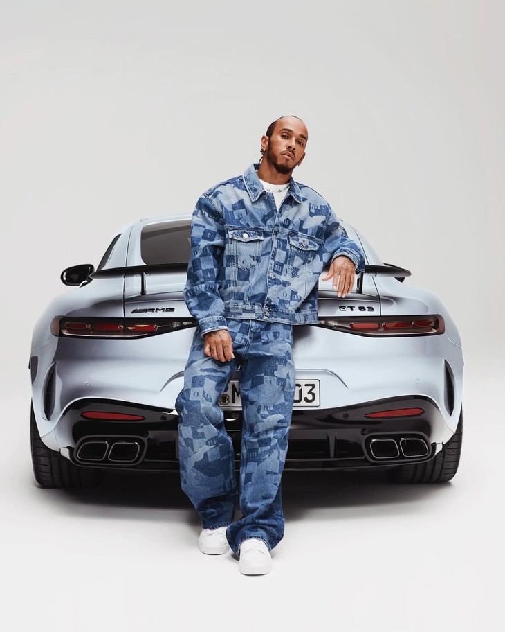Lewis Hamilton bán hết bộ sưu tập siêu xe để tập trung vào nghệ thuật - Ảnh 1.