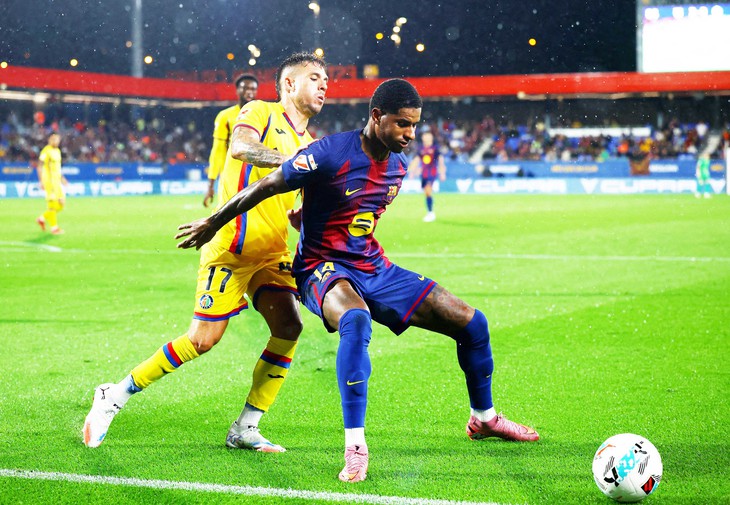 Rashford bị Barca trừng phạt vì ‘bệnh cũ’ ở Man Utd - Ảnh 1.