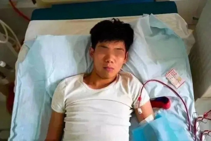 Chuyện chàng trai bán thận mua iPhone rộ lại trên cõi mạng, giờ ra sao? - Ảnh 2.