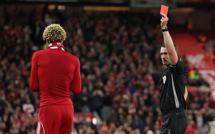 Jose Mourinho và ‘vụ làm ăn lỗ vốn’ mang tên Benfica - Ảnh 5.