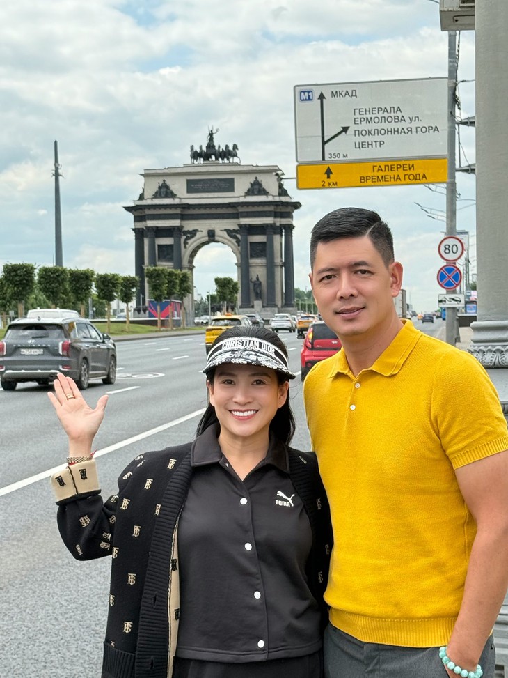 Bình Minh gây xôn xao mạng xã hội với diện mạo mới ở tuổi 45 - Ảnh 3.