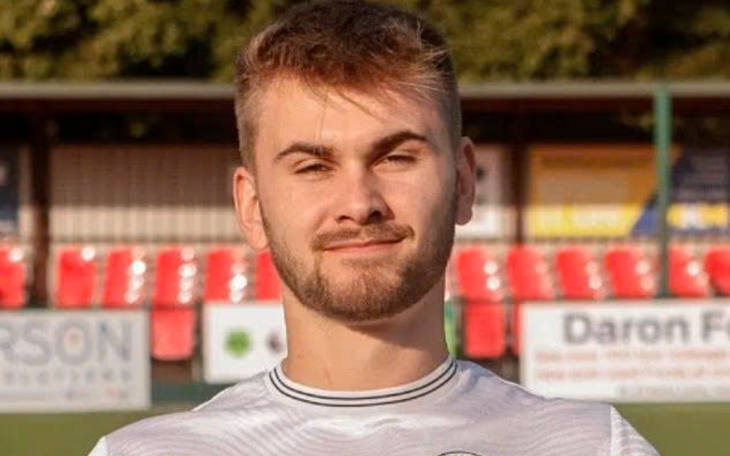 Hôn nhân của De Ligt rạn nứt vì khác biệt lối sống tâm linh - Ảnh 3.