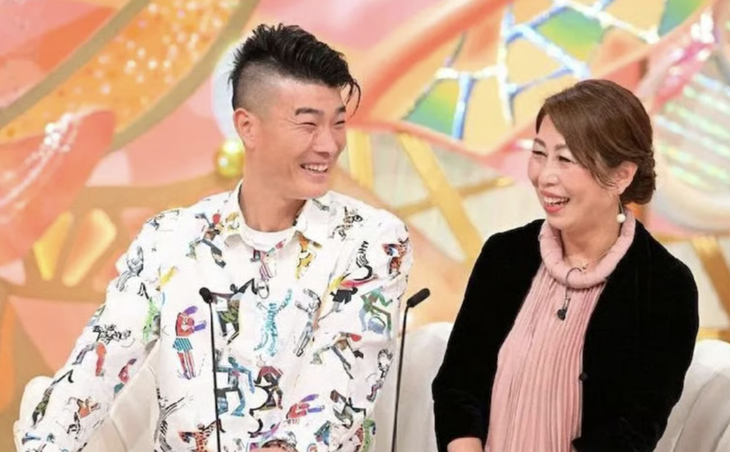 Anh trai 33 tuổi yêu mẹ bạn cùng lớp, tặng luôn nhà 7 tỉ lấy lòng phụ huynh - Ảnh 2.