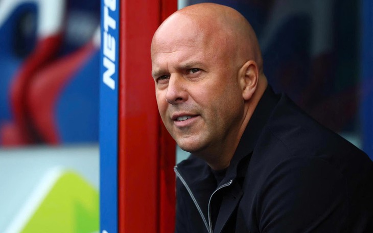 Arne Slot bỏ lễ trao danh hiệu HLV xuất sắc nhất mùa sau thất bại bẽ bàng của Liverpool - Ảnh 2.