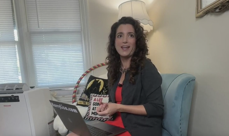 Chi gần 800 triệu để thuê bảng quảng cáo tìm chồng - Ảnh 2.