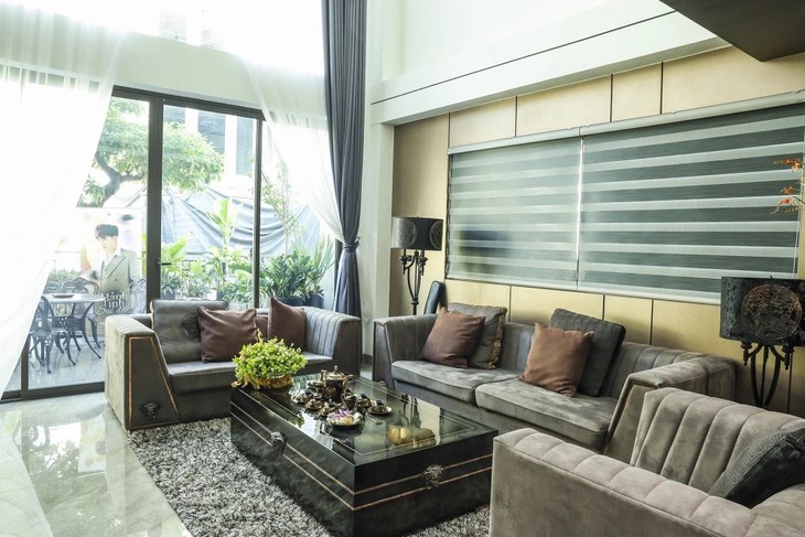 Quang Hà tận dụng 'cây nhà lá vườn' kỷ niệm 25 năm ca hát  - Ảnh 3.