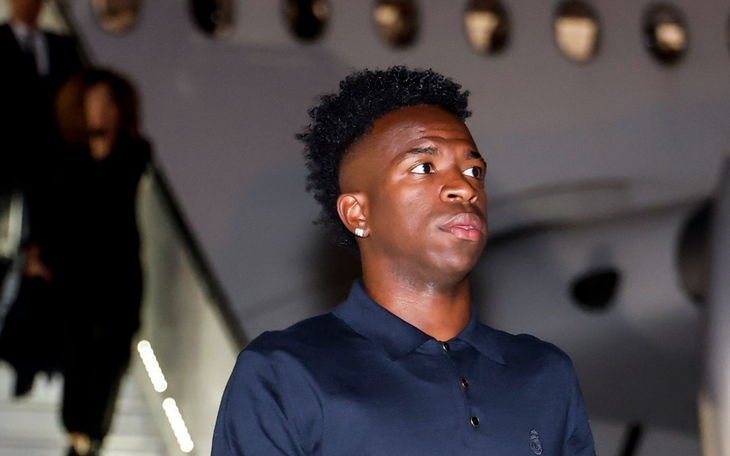 CĐV Benfica vẫn 'ghi hận' người cũ Enzo Fernandez - Ảnh 4.