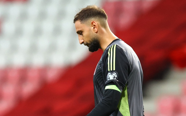 Neymar tuyên bố không đá trên sân cỏ nhân tạo nhưng lại chơi padel - Ảnh 3.