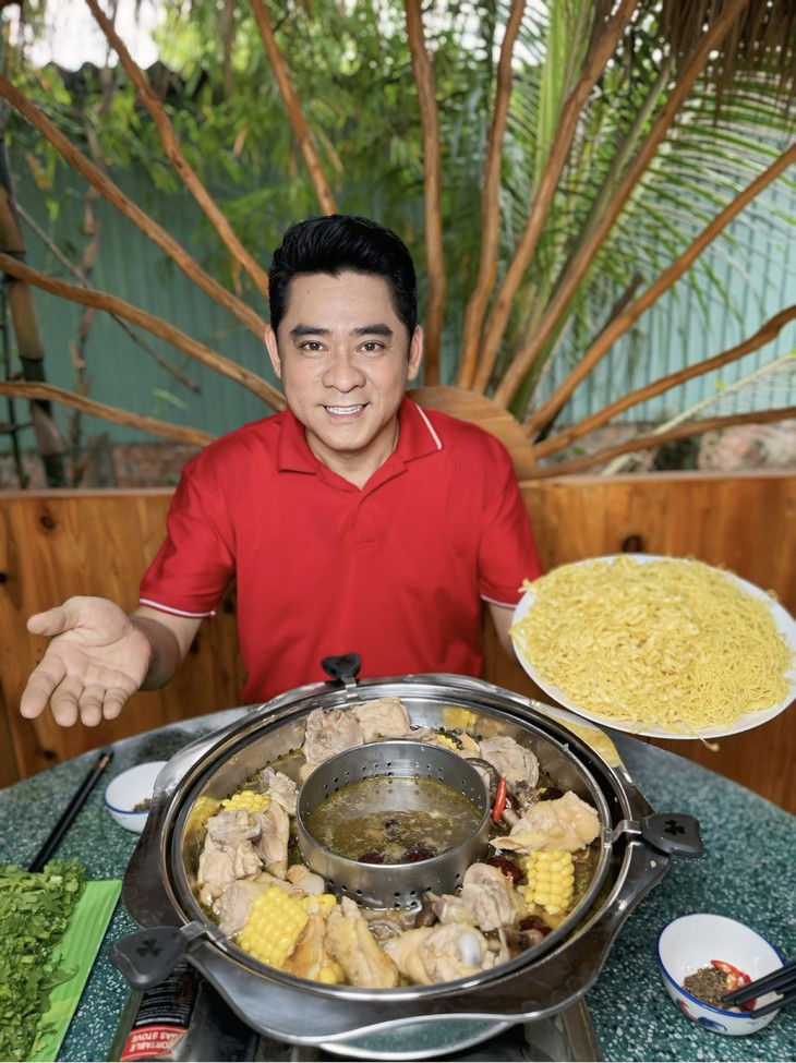 Quản lý dừng nấu ăn thay cho Huỳnh Anh Tuấn vì 'chịu hết nổi'   - Ảnh 4.