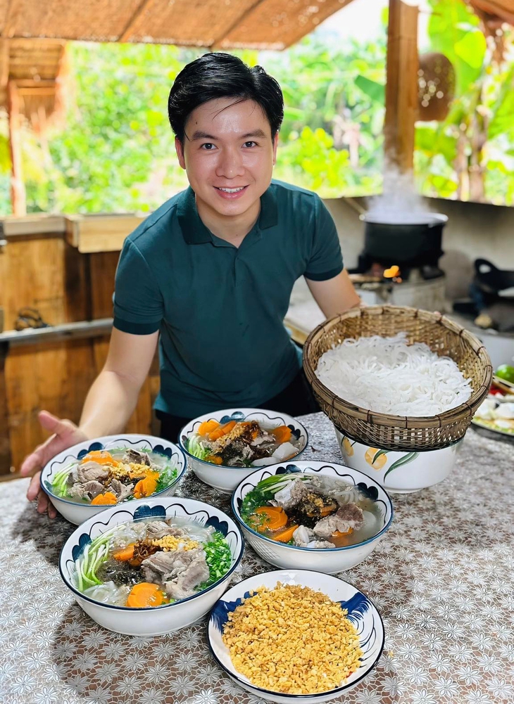 Huỳnh Anh Tuấn - Ảnh 1.