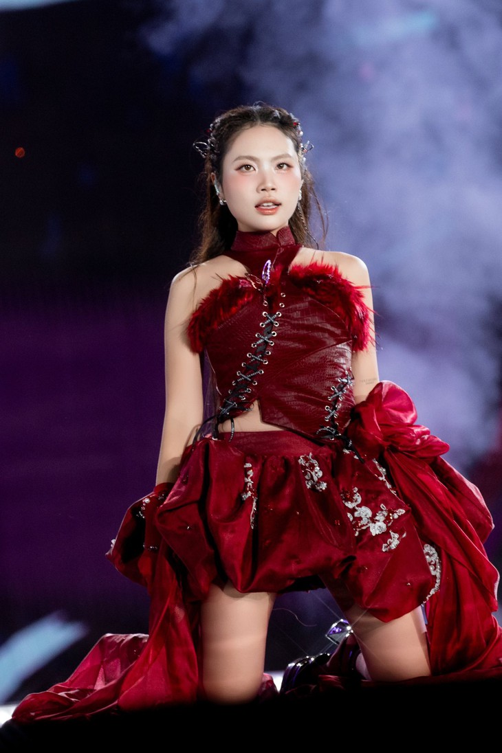 Phương Mỹ Chi - Ảnh 2.