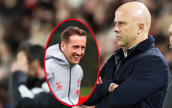 Martinelli của Arsenal gây tranh cãi vì đẩy cầu thủ Liverpool chấn thương ra sân - Ảnh 2.